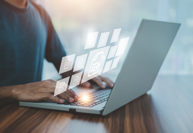 Documentos e contratos organizados